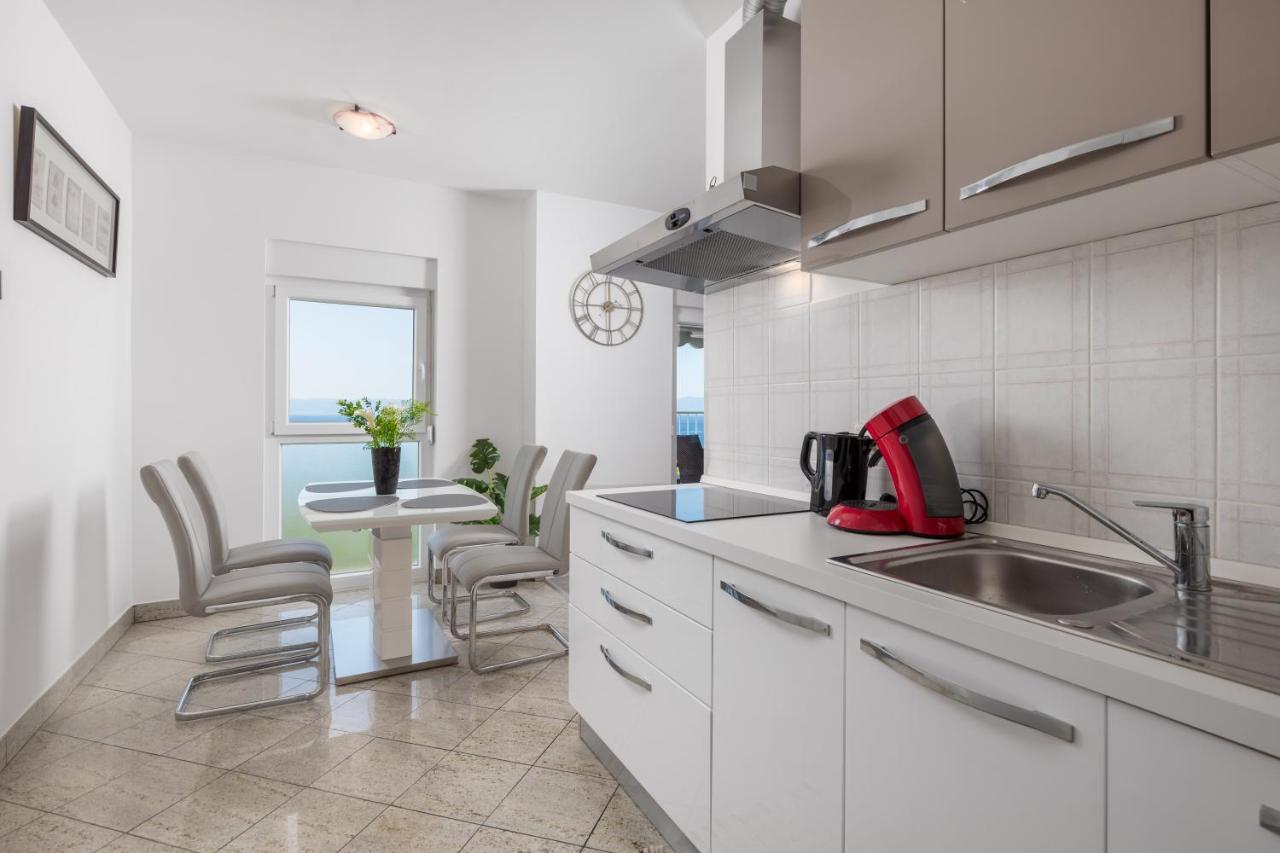Apartment Kvarner View Kostrena Exterior photo